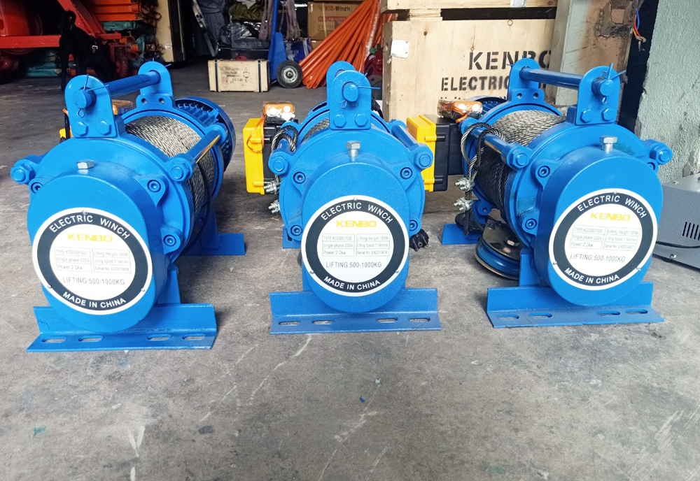 Mách bạn những chiếc tời điện 800kg đáng mua nhất hiện nay  Mách bạn những chiếc tời điện 800kg đáng mua nhất hiện nay